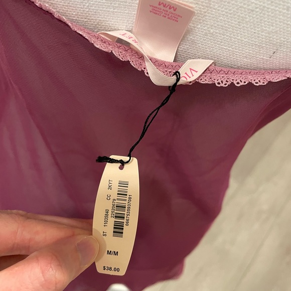 NWT VICTORIA’S SECRET Transparent Lace Trimmed Night Gown Slip Nightie Size M - Picture 3 of 7